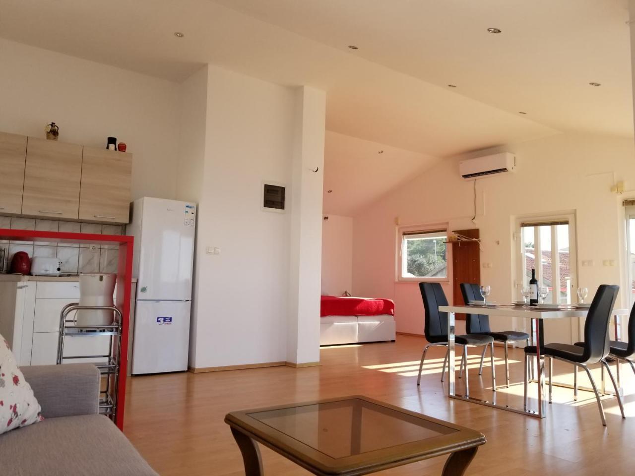 Villa Malo Misto Primošten Exteriör bild